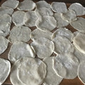 Yokchina's cooksnap of when they made 餃子の皮の解凍.