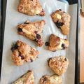 ばたーの気まぐれ's cooksnap of when they made HMブルーベリー&クリームチーズスコーン.