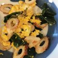 かずくん☆'s cooksnap of when they made お弁当の片隅に☆竹輪＆卵＆ワカメ炒め♪♪.