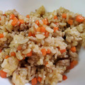 ゆうまいズ's cooksnap of when they made 一人暮らしのランチ簡単挽肉オイスター炒飯.