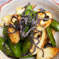 arku's cooksnap of when they made スナップエンドウとちくわ炒め.