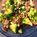 りかぼ's cooksnap of when they made 砂肝とブロッコリーのニンニク炒め.