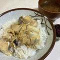 papikun's cooksnap of when they made 簡単過ぎる？鯖のみそ煮缶と豆腐の卵とじ丼.