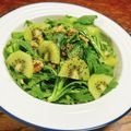 ちゃちゃまる26's cooksnap of when they made 春菊とキウイのイタリアンサラダ.