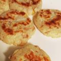 た。そ。's cooksnap of when they made 離乳食後期♡じゃがいもと人参のおやき.