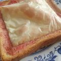クック8B50KT☆'s cooksnap of when they made 絶品コンビ☆いちごジャムチーズトースト.