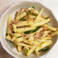 とりぽよ☆ママ's cooksnap of when they made お弁当にも♪ジャガピーマンのツナ炒め.