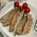 チロル✩'s cooksnap of when they made 塩と片栗粉のみ！揚げイワシ.