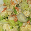 クック7R3TWX☆'s cooksnap of when they made エビとキャベツのマヨ卵炒め.