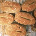 ジミナの嫁's cooksnap of when they made オートミールと米粉のくるみパン.
