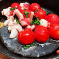 はい☆うさぎ's cooksnap of when they made タコとミニトマトのにんにく炒め.