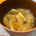 えむりんちゃん's cooksnap of when they made しめじとわかめのお味噌汁.
