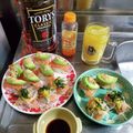 ebipeco's cooksnap of when they made サーモン握り　オニオンスライス添え.
