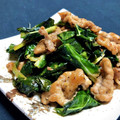 お料理ニャロメ's cooksnap of when they made ケールと豚こま肉のオイスターソース炒め.