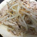 葉月優希's cooksnap of when they made ◆簡単好評♡豚しゃぶともやしのナムル風◆.