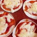 hiichan16's cooksnap of when they made 超簡単！餃子の皮でアレンジピザ♪.