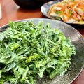 Superlittleboo's cooksnap of when they made 春菊もりもりサラダ.
