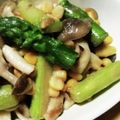 まぶたん's cooksnap of when they made アスパラとキノコの味噌バター炒め♡.