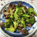 みみりん♪♪'s cooksnap of when they made 簡単♪砂肝とブロッコリーの黒胡椒炒め♪.