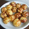姉ぶた's cooksnap of when they made たこ焼き！？　チーズｉｎいももち.