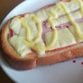 りよんじゃ's cooksnap of when they made ケチャ味♪ハムチーズのトースト.