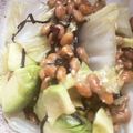 クック船長900's cooksnap of when they made 白菜消費のアボカド納豆塩昆布和え.