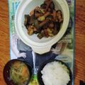 もぐらや00's cooksnap of when they made ナスときのこと鶏肉の胡麻味噌炒め＆スープ.