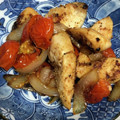 冷蔵庫レスキュー隊's cooksnap of when they made 鶏むね肉とトマトの深煎りごま炒め.