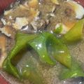 わたるんママ's cooksnap of when they made 舞茸とワカメの味噌汁.