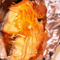 団子三兄弟➕姫のママ's cooksnap of when they made 塩鮭ときのこのバタぽんホイル焼き.