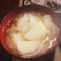 cococo710's cooksnap of when they made 新玉ねき&新ジャガの春のお味噌汁.