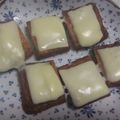 きらり流れ星's cooksnap of when they made さつま揚げにチーズがとろ〜ん♬おいしー♬.