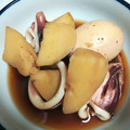 ちゃこちゃぁ's cooksnap of when they made 簡単煮物！イカ大根＋卵＋旬の野菜も加えて.