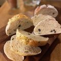 tonomi♪'s cooksnap of when they made 全粒粉入り＊オリーブとドライトマトのパン.
