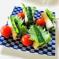 azbjbn's cooksnap of when they made ちくわにきゅうりと大葉挟み＋ミニトマト.