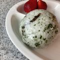 yu🐓's cooksnap of when they made かおり（青じそ）と塩昆布のおにぎり.