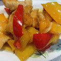 わたるんママ's cooksnap of when they made 簡単 鶏ささみとパプリカのオーロラ炒め.