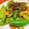 S＊mama♡'s cooksnap of when they made スナップエンドウと胡桃のバター醤油炒め.
