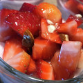 Yokchina's cooksnap of when they made いちごのはちみつマリネ.