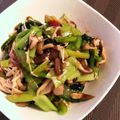 たろべちゃん's cooksnap of when they made 簡単♩小松菜としめじの梅塩昆布和え.