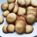 ミセスＡ's cooksnap of when they made 余った卵白で◎ラングドシャ.