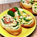 ぽんしゅラブ子's cooksnap of when they made ベビーリーフで２種のオシャレ惣菜パン♪.