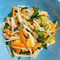＊＊めろん＊＊'s cooksnap of when they made 春菊ともやしと油揚げのめんつゆ炒め.