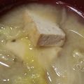 ヨシヨッシー's cooksnap of when they made 春キャベツと厚揚げの味噌汁.