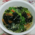 レオミウ's cooksnap of when they made ちぎって簡単！レタスとわかめの中華スープ.