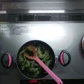 彩音ｍａｍａ's cooksnap of when they made 玉ねぎとワカメだけ！簡単鶏ガラスープ.