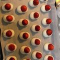 みつまる3232's cooksnap of when they made いちご大福♡業務スーパーのぷち大福で.