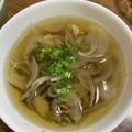 お塩と砂糖's cooksnap of when they made 簡単ランチ　舞茸　新玉ねぎの　和風スープ.
