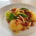 クックゆ〜ほキッチン's cooksnap of when they made 挽肉とじゃがいもキャベツの赤味噌炒め.