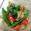 yoyu☆'s cooksnap of when they made スナップエンドウとレタスのバター炒め.